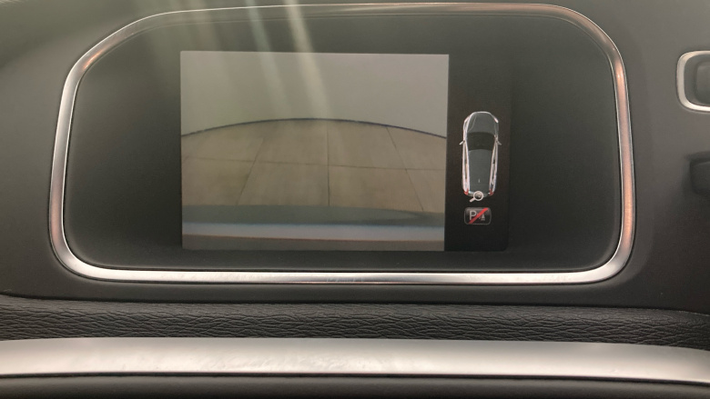 Volvo V40 T2 [122] R DESIGN Nav Plus 5dr Petrol Hatchback